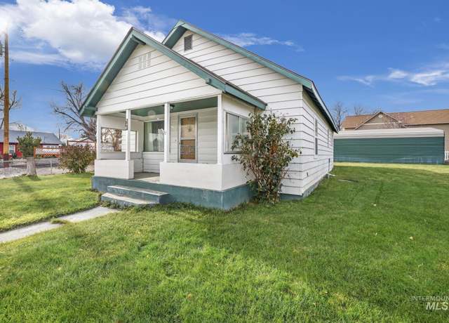 Property at 560 N State St, Hagerman, ID 83332, 2 beds, 1 bath