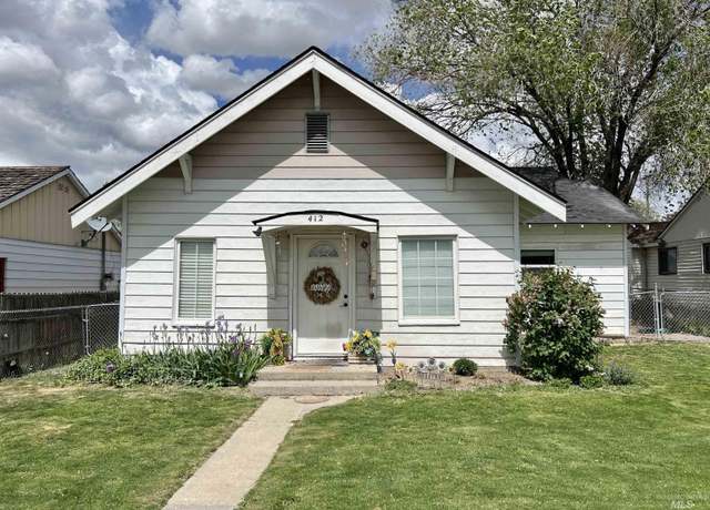 Property at 412 8th Ave N, Buhl, ID 83316, 3 beds, 2 baths
