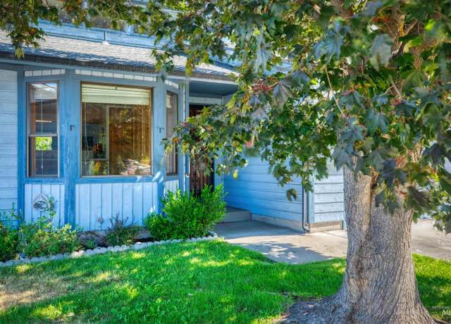 Property at 6886 W Cascade Dr, Boise, ID 83704-8652, 2 beds, 2 baths