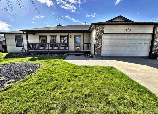 Property at 1655 Castle Way, Mountain Home, ID 83647, 3 beds, 2 baths