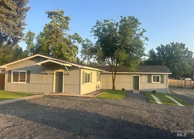 Property at 10331 W Utahna, Boise, ID 83714, 4 beds, 3 baths