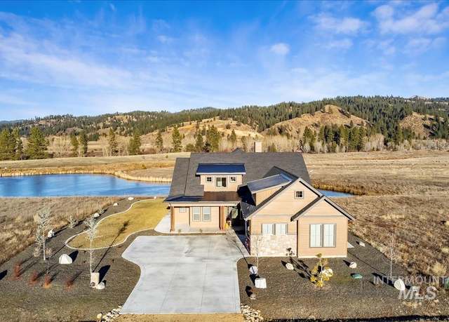 Property at 38 Singing Springs Way, Garden Valley, ID 83622, 4 beds, 3 baths