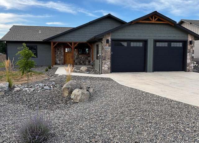 Property at 2213 Powers Dr, Lewiston, ID 83501, 3 beds, 2 baths