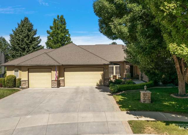 Property at 4600 W Brassie Ct, Meridian, ID 83646, 4 beds, 3 baths