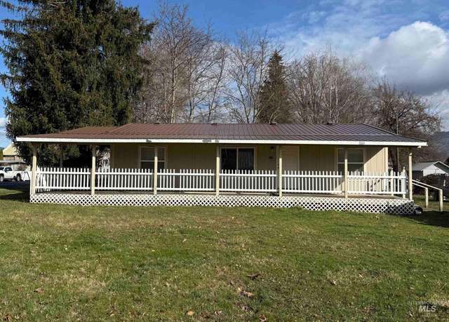Property at 514 8th St, Kamiah, ID 83536, 3 beds, 2 baths