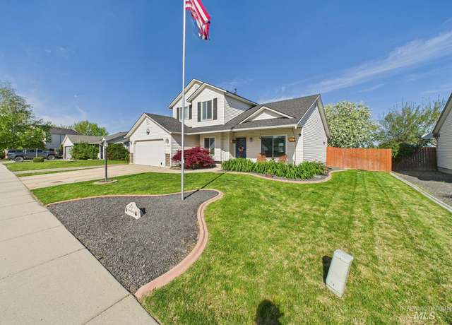 Property at 3006 Queen Anne Dr, Emmett, ID 83617, 4 beds, 2.5 baths