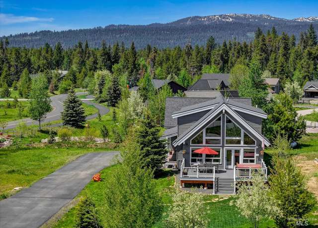 Property at 1017 Potts Dr, Mccall, ID 83638-0000, 3 beds, 2.5 baths
