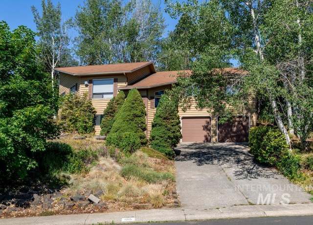 Property at 1715 Appaloosa, Moscow, ID 83843, 4 beds, 2 baths