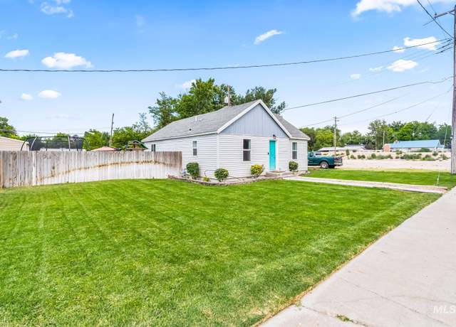 Property at 712 2nd St N, Nampa, ID 83687, 2 beds, 1 bath