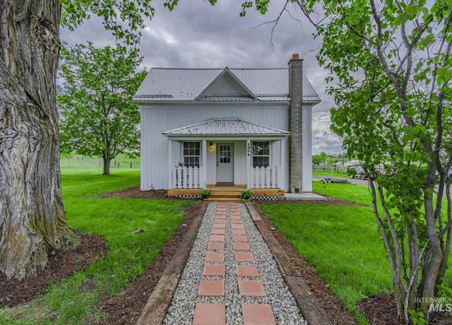 Property at 1304 Scott St, Grangeville, ID 83530, 4 beds, 3 baths