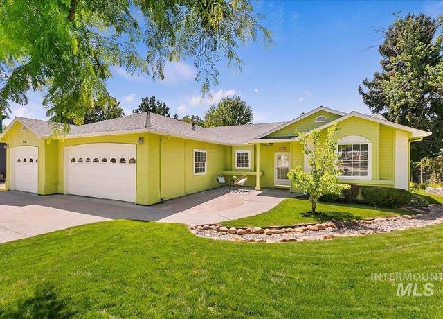 Property at 5201 N Stinger St, Boise, ID 83703, 3 beds, 2 baths
