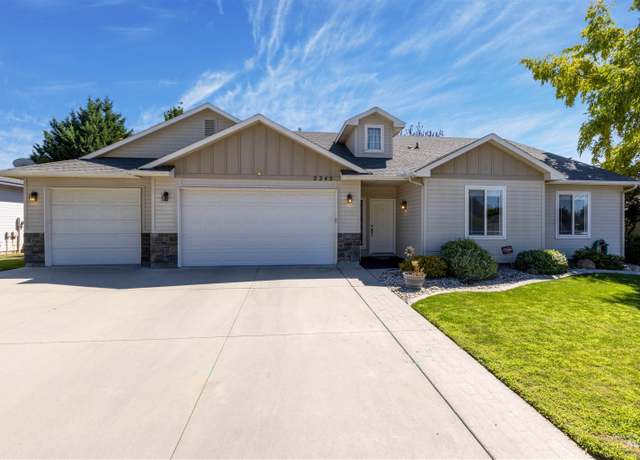 Property at 2243 W Lonesome Dove St, Meridian, ID 83646, 3 beds, 2 baths