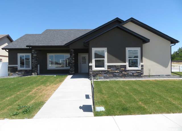 Property at 1487 Zephlyn St, Twin Falls, ID 83301, 3 beds, 2 baths