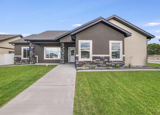 Property at 1487 Zephlyn St, Twin Falls, ID 83301, 3 beds, 2 baths