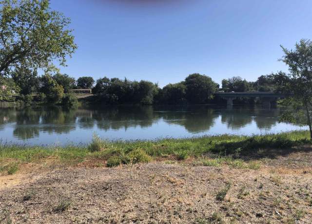 Property at 503 Owyhee Ave, Homedale, ID 83628