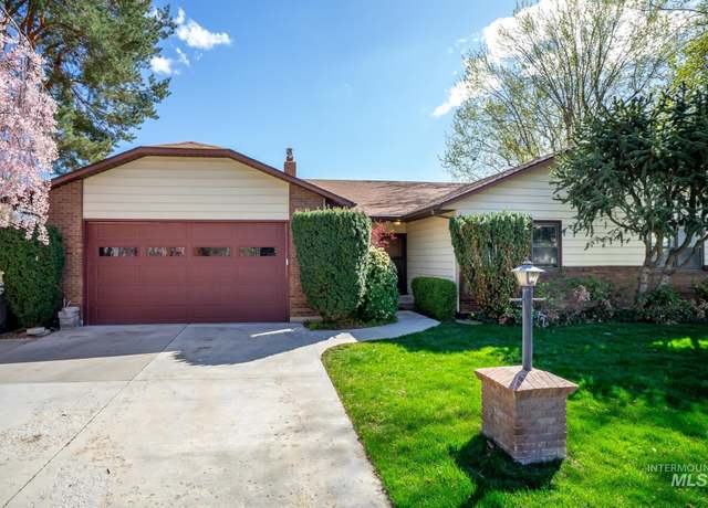 Property at 2475 E Parkside Dr, Boise, ID 83712, 4 beds, 3.5 baths