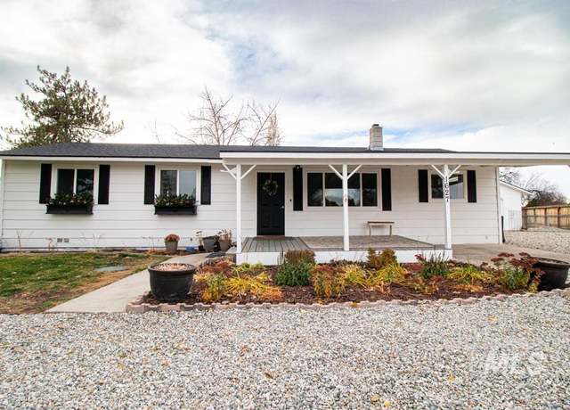Property at 1627 Verdant Ct, Emmett, ID 83617, 4 beds, 2 baths