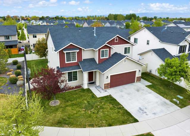 Property at 684 E Ionia Dr, Meridian, ID 83642, 5 beds, 2 baths