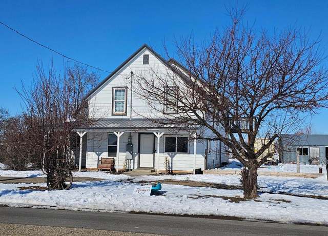 Property at 2344 NW 2nd Ave, Fruitland, ID 83619, 5 beds, 3 baths