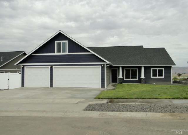 Property at 1740 Yellowstone Ct, Lewiston, ID 83501, 3 beds, 2 baths