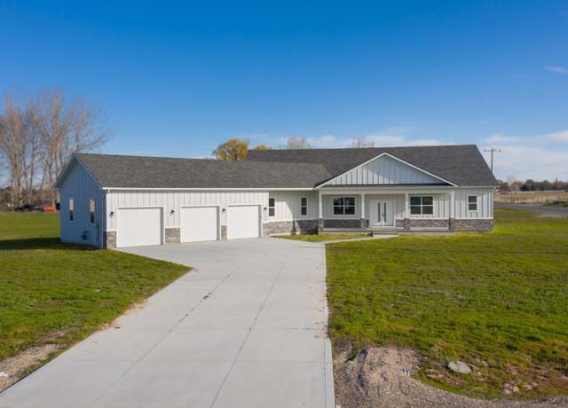 Property at 3496 E 3618 N, Kimberly, ID 83341, 4 beds, 3.5 baths