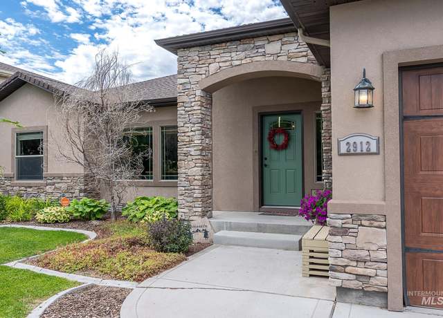 Property at 2912 Sundance Dr, Twin Falls, ID 83301, 5 beds, 3 baths