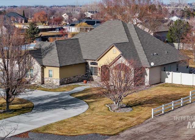 Property at 2668 E 4256 N, Twin Falls, ID 83301-0219, 4 beds, 3.5 baths