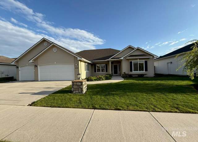 Property at 4588 W Moon Lake Dr, Meridian, ID 83646, 4 beds, 2 baths