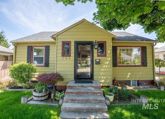 Property at 702 S Opal St, Boise, ID 83705, 3 beds, 2 baths