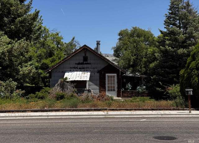 Property at 3030 E Boise Ave, Boise, ID 83706, 2 beds, 1 bath