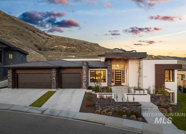 Property at 2372 S Via Privada Ln, Boise, ID 83716-4750, 4 beds, 4 baths