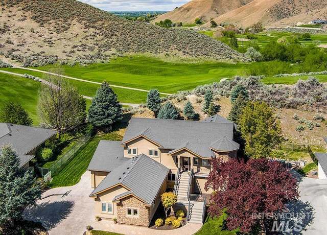 Property at 4835 N Villa Ridge Way, Boise, ID 83703, 4 beds, 3.5 baths