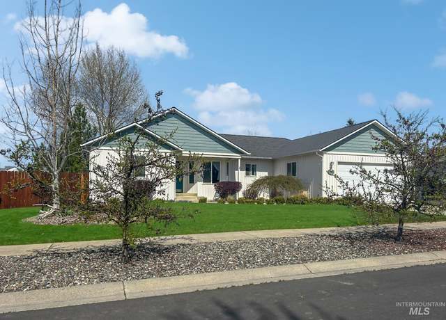 Property at 310 Susan, Moscow, ID 83843, 5 beds, 3 baths