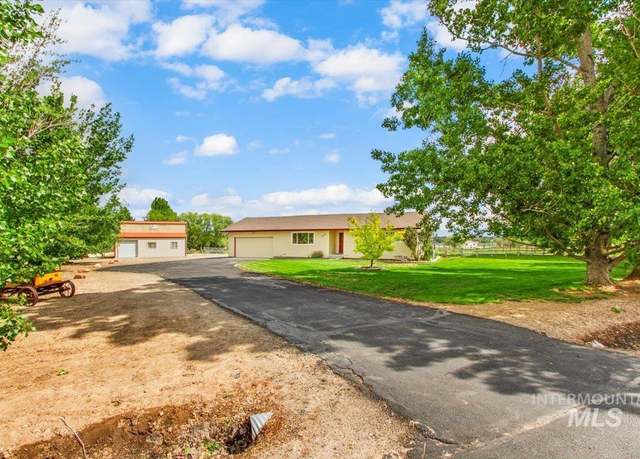 Property at 368 W King Rd, Kuna, ID 83634, 3 beds, 2 baths