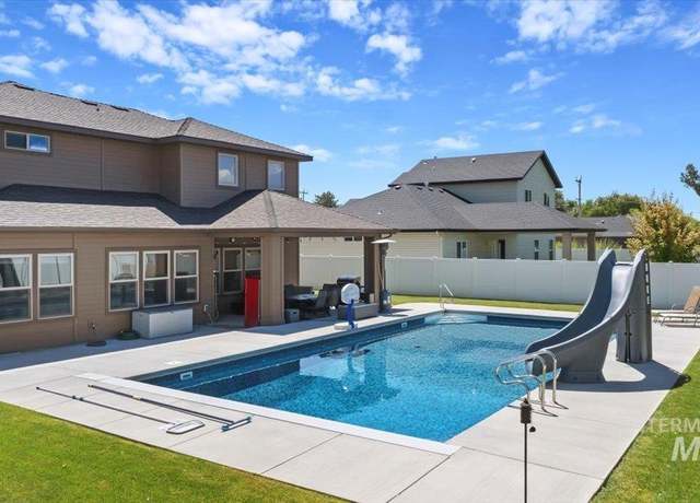 Property at 541 Sun Terrace Dr, Twin Falls, ID 83301, 3 beds, 2.5 baths