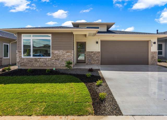 Property at 1737 E Grayson, Meridian, ID 83642, 3 beds, 2 baths