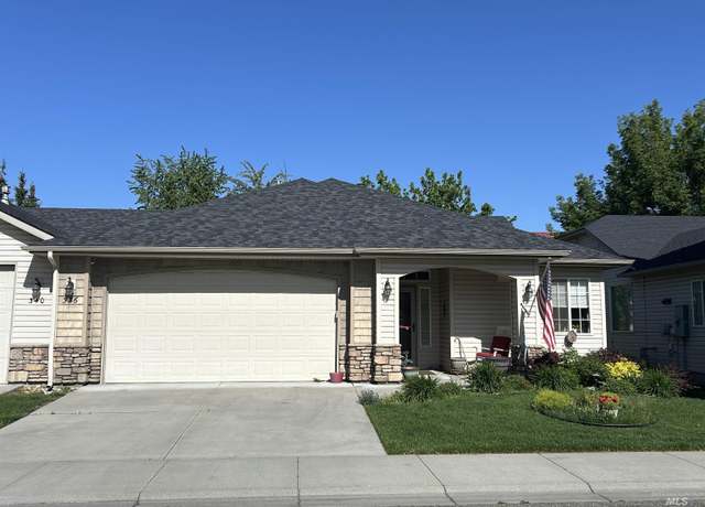 Property at 336 S Golden Eagle Ln, Eagle, ID 83616, 2 beds, 2 baths