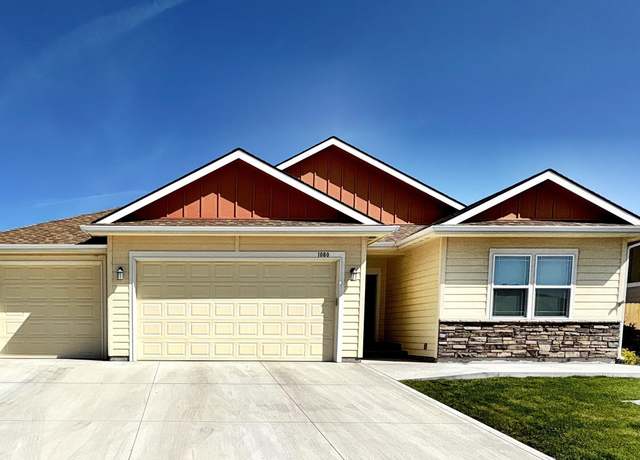 Property at 1080 SW Camille Dr, Mountain Home, ID 83647-6567, 3 beds, 2 baths