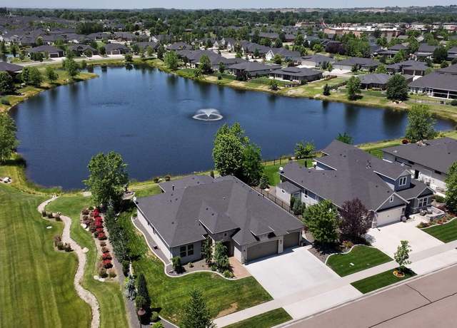 Property at 547 S Rivermist Ave, Star, ID 83669, 4 beds, 2.5 baths