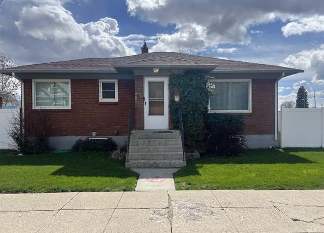 Property at 207 E Park, Weiser, ID 83672, 3 beds, 2 baths