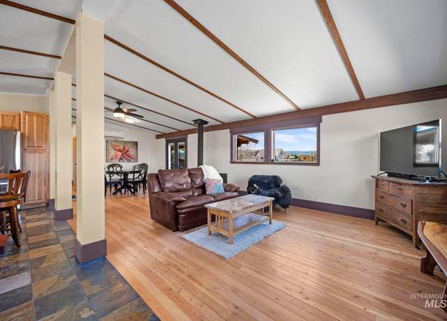 Property at 13963 Rustic Rd, Mccall, ID 83638, 3 beds, 2 baths