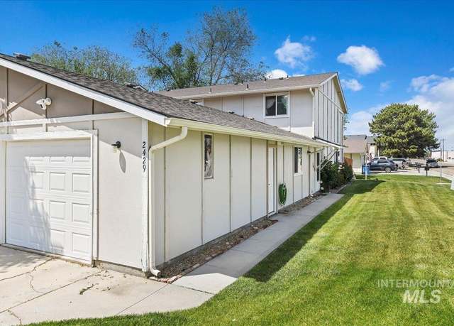 Property at 2429 Cherry St, Caldwell, ID 83605, 3 beds, 1.5 baths