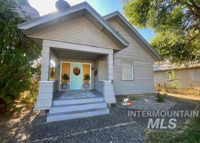 Property at 1208 15th Ave, Lewiston, ID 83501, 5 beds, 2 baths