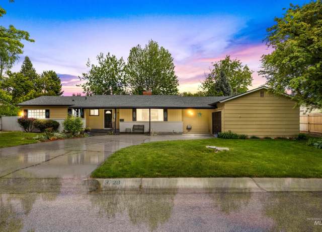 Property at 3728 W Clement Rd, Boise, ID 83704, 3 beds, 2.5 baths