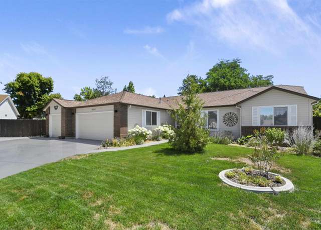 Property at 1220 N Notel Creek Pl, Meridian, ID 83642, 4 beds, 2 baths