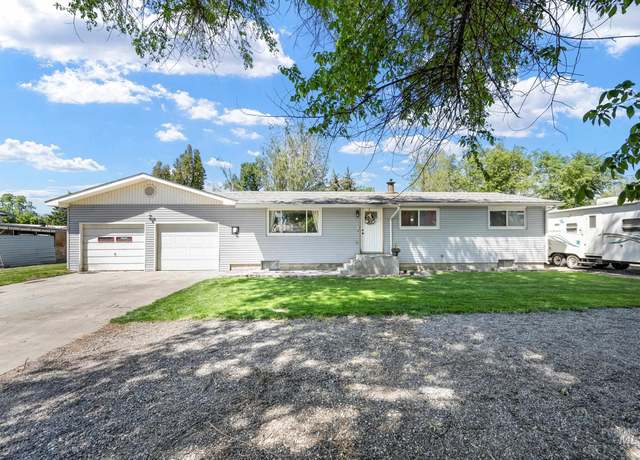Property at 112 W California, Homedale, ID 83628-0000, 5 beds, 2.5 baths