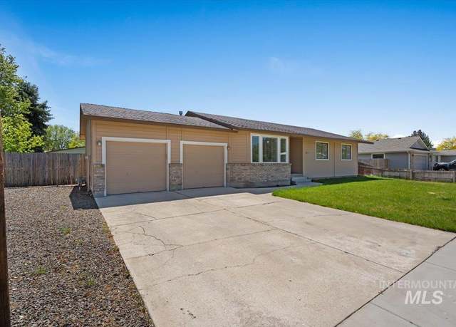 Property at 9603 W Edna St, Boise, ID 83704, 3 beds, 2 baths