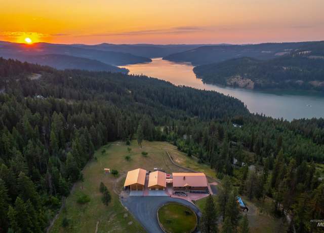 Property at 3688 Canyon Creek Rd, Orofino, ID 83544, 4 beds, 4.5 baths