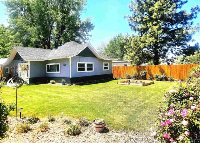 Property at 803 S Buchanan St, Jerome, ID 83338, 3 beds, 1 bath