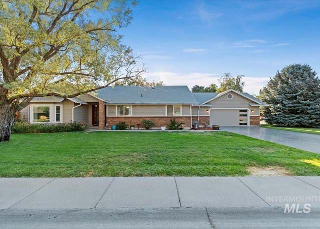 Property at 1850 Bel Air Ct, Mountain Home, ID 83647, 3 beds, 2 baths